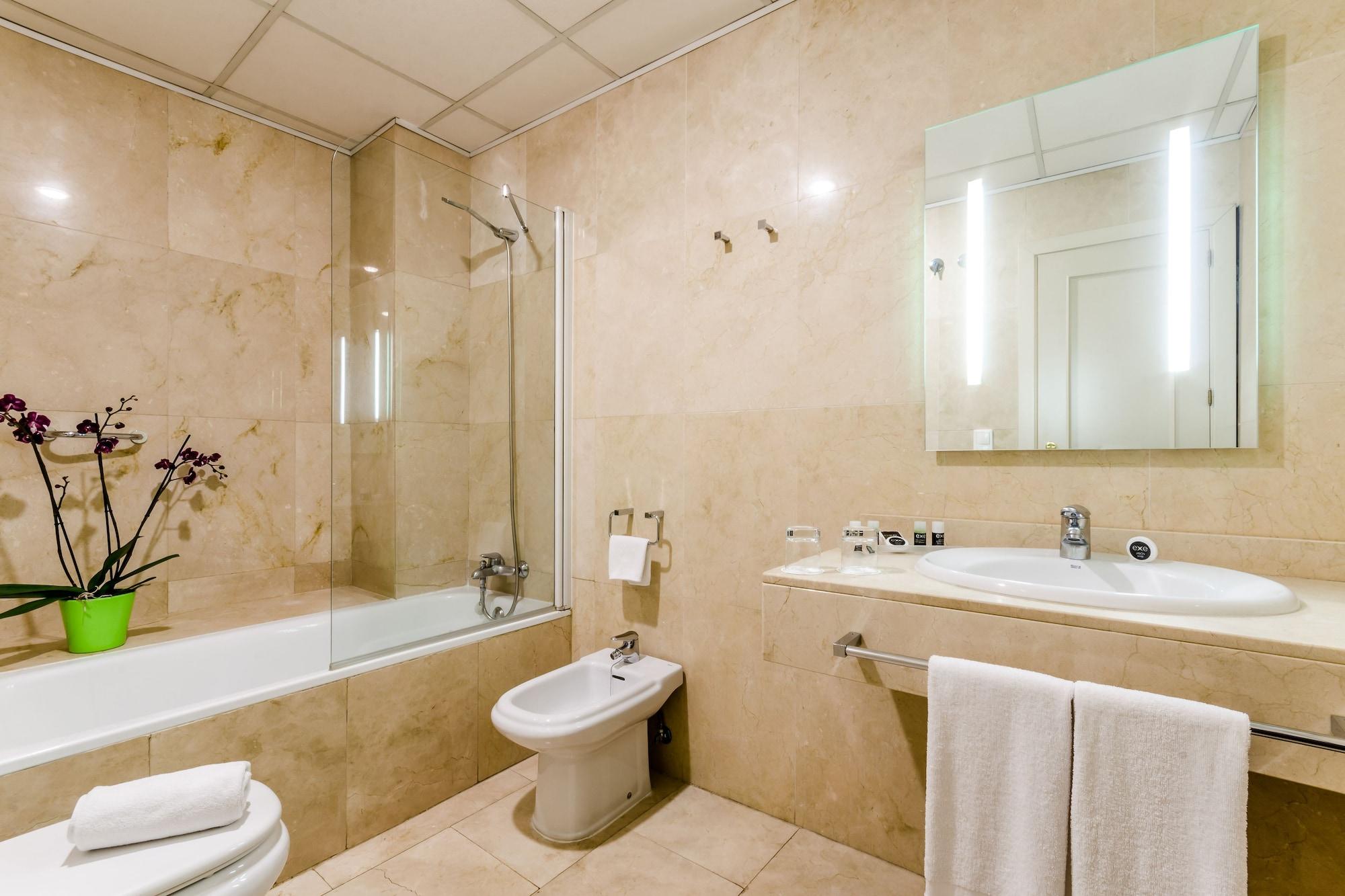 Exe Suites 33 Мадрид Екстериор снимка