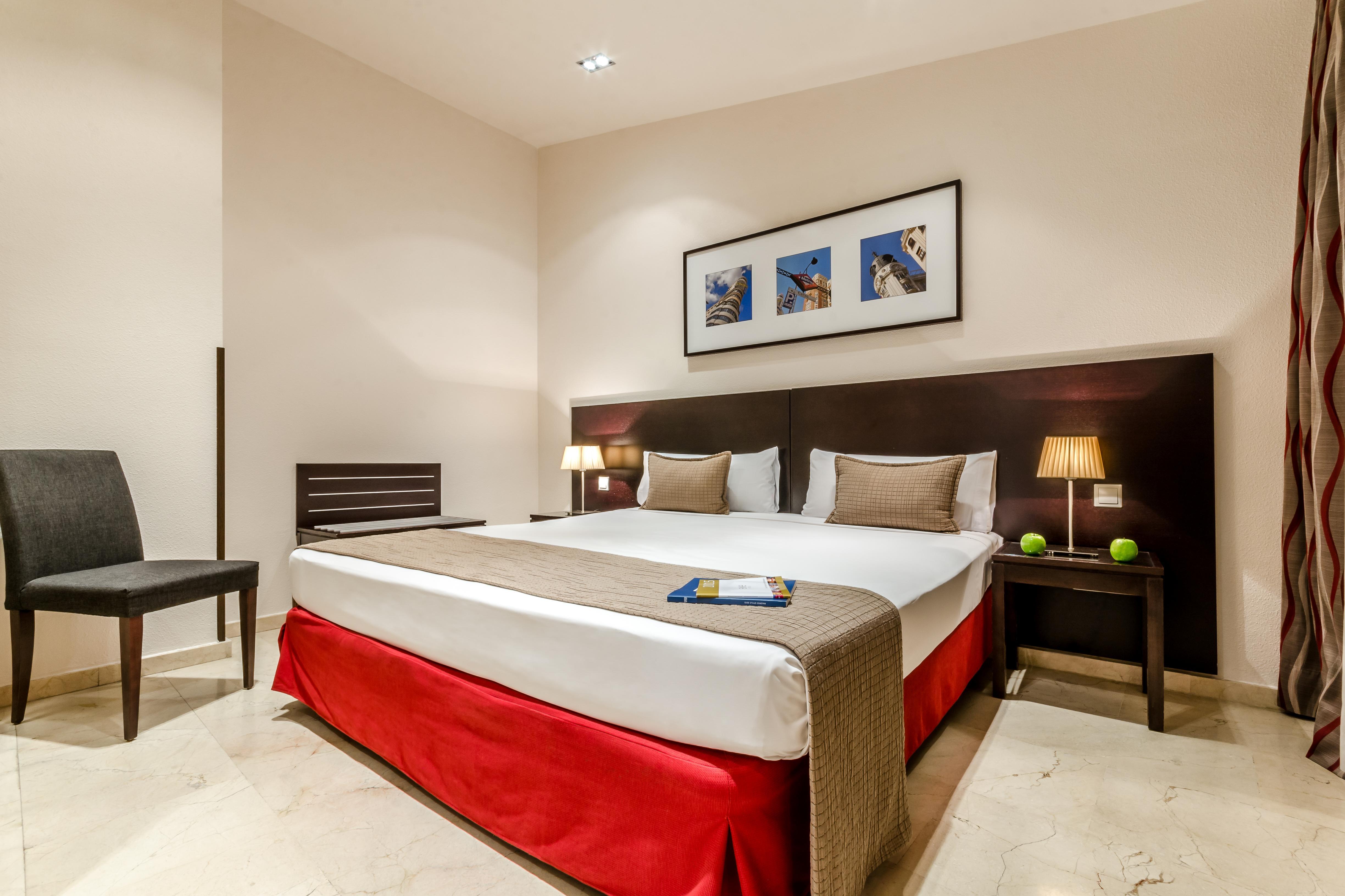 Exe Suites 33 Мадрид Екстериор снимка