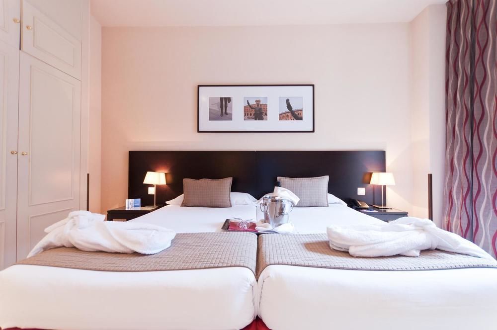 Exe Suites 33 Мадрид Стая снимка
