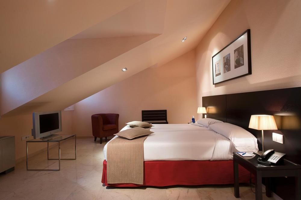 Exe Suites 33 Мадрид Екстериор снимка